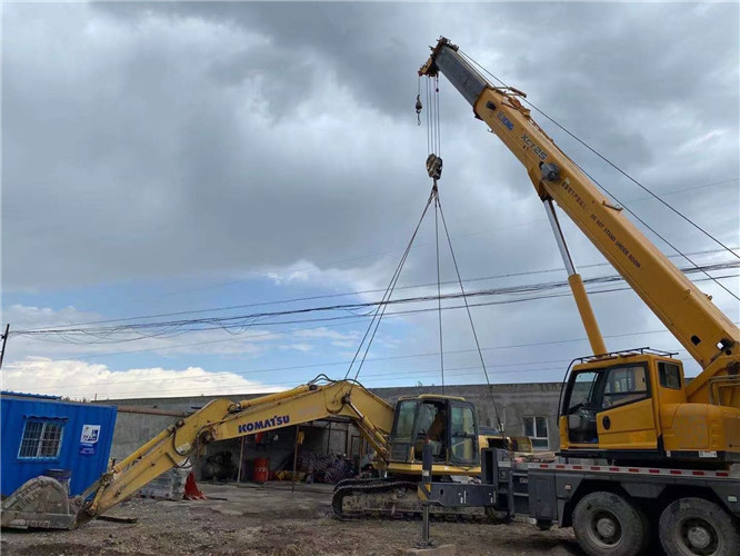 昔阳县25吨吊车的工作半径是多少？